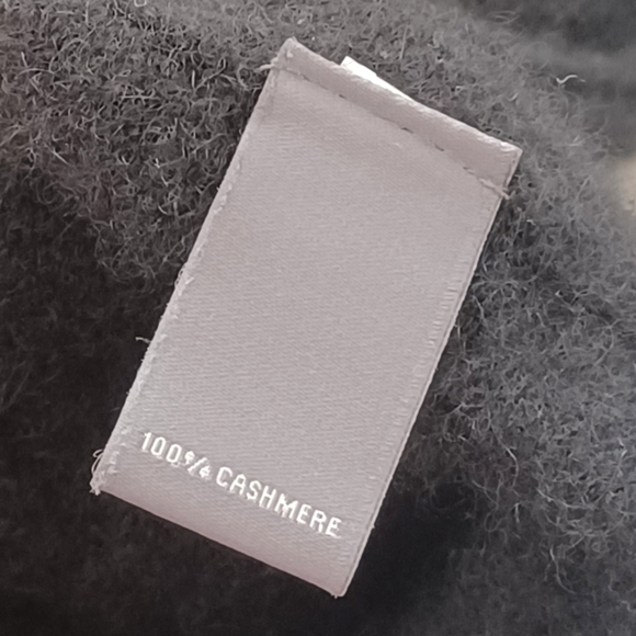 Neiman Marcus 100% Cashmere Asymmetric Oversized Sz S Braided Sleeve Sweater - Picture 11 of 13